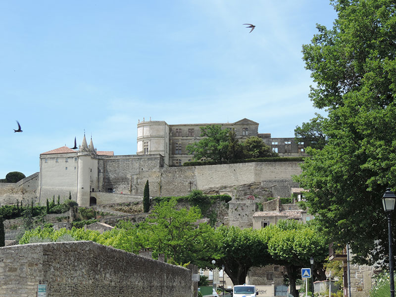 Visite de Grignan avec Jean-Claude Vangierdegom