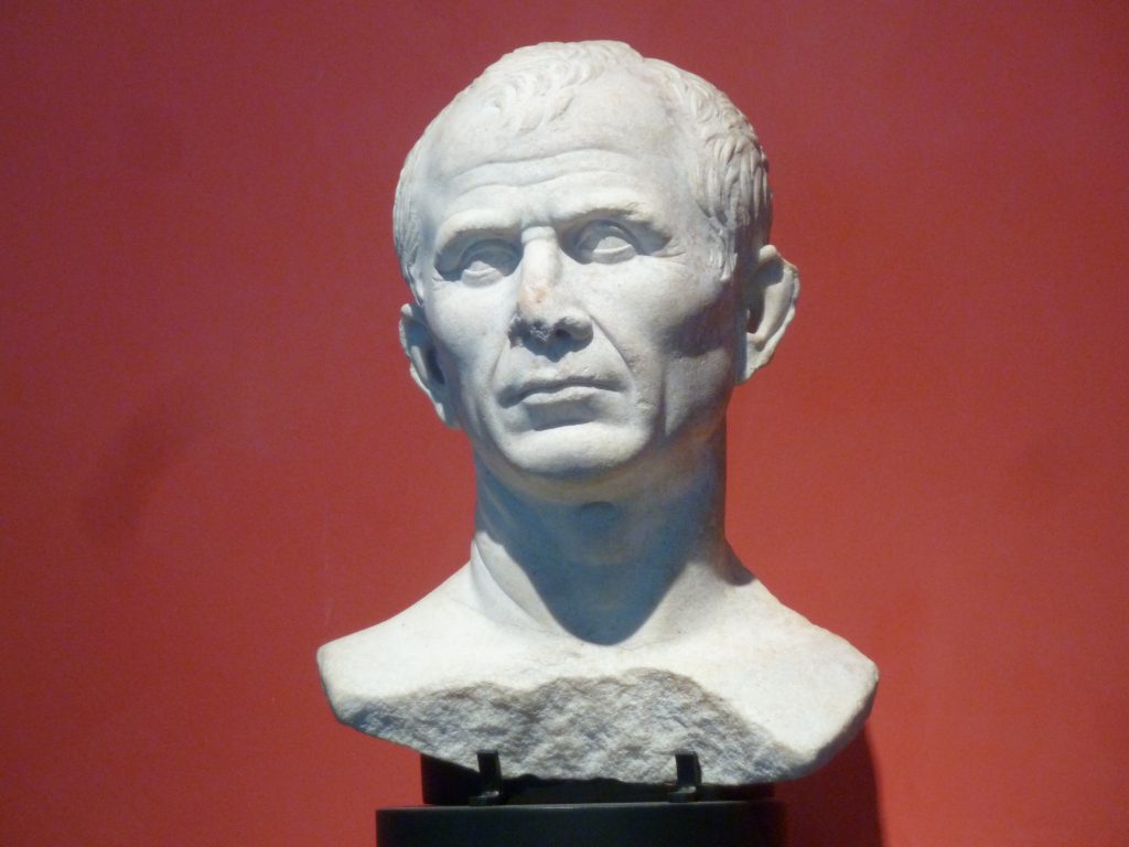 Buste  pouvant être celui de Jules César.
