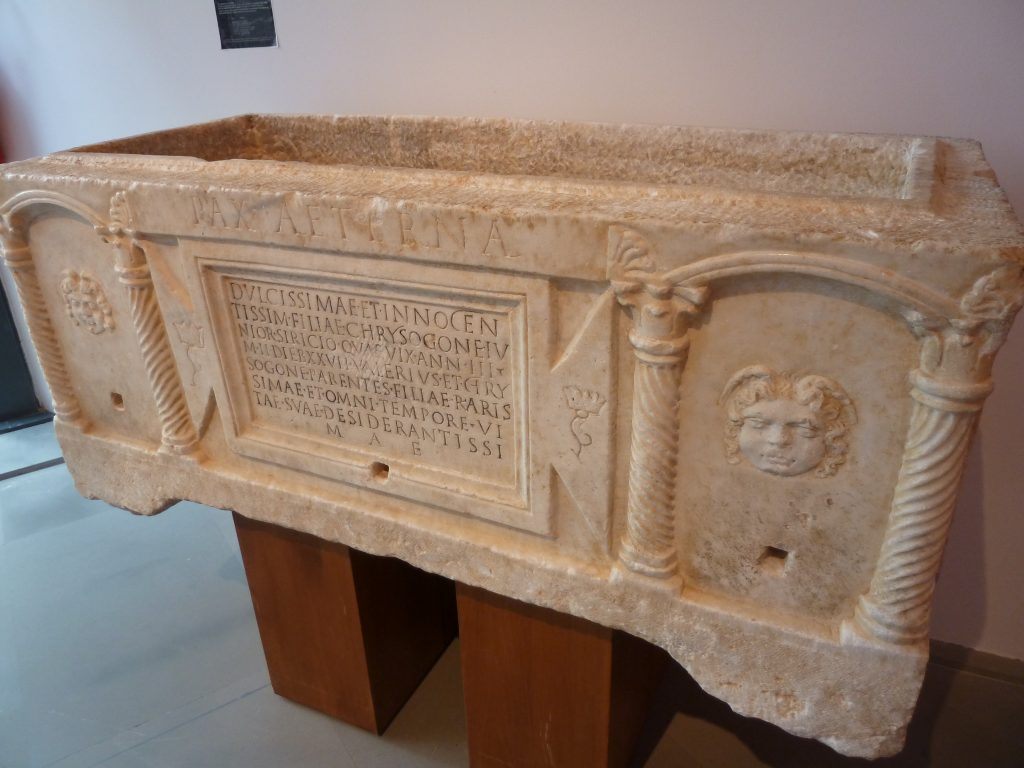 SARCOPHAGE DE CHRYSOGONE