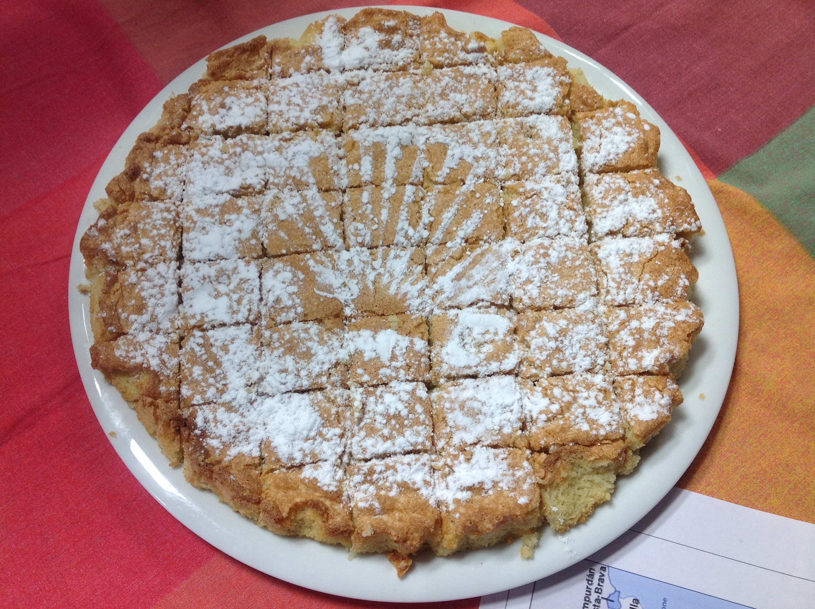 Et pour le dessert, Mauricette nous a offert une superbe tarte, selon la recette de la région de Galice